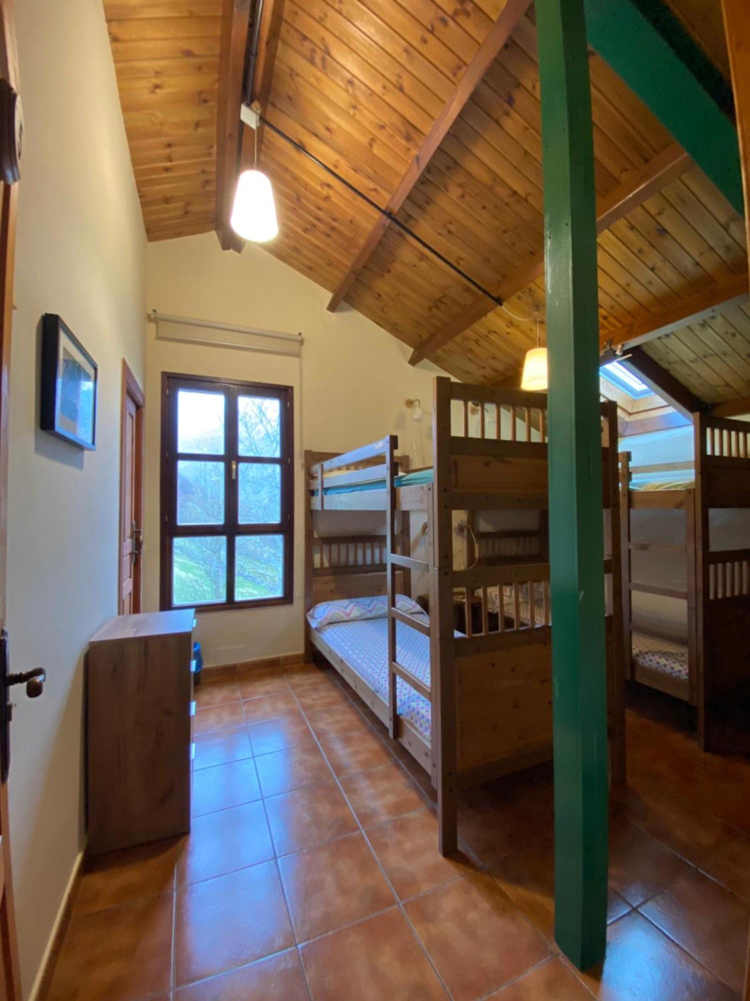 Albergue Pena Castil Sotres Exterior photo